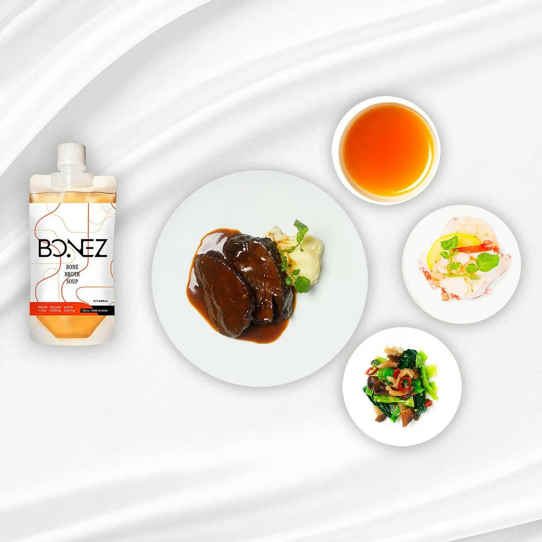 牛頬肉の赤ワイン煮込みマッシュポテト添えのミールキットとBONEZのセット.